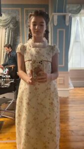 Florence Hunt Instagram - Bridgerton tiktok bts has begun💅🐝 #bridgerton