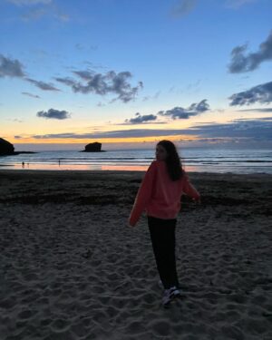 Florence Hunt Instagram - Happy new year 🫂🫂🫂🫂💟