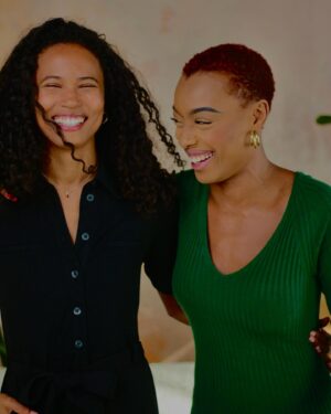Fola Evans-Akingbola Instagram - Got to sit down with Paige Lewin @texturetalksuk and chat about Untold Stories: Hair on Set😍 thank you Paige for your support for @haironsetdoc 
It was so fun being a part of the podcast. 

Episode 4 is out now - wherever you listen to your podcasts @youtube @spotifypodcasts @audible_uk 

#haironset 
#afrohair