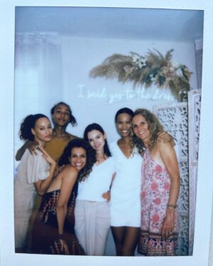 Fola Evans-Akingbola Instagram - All my favourite women in one room. Pure heaven. Pure love. Pure joy. ❤️
 

Thank you @bromleybrides