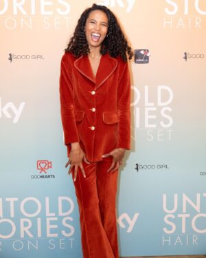 Fola Evans-Akingbola Instagram - Thank you @lisoulondon & @amie_williams_  for sprucing me up on @haironsetdoc big night💄 💅🏽