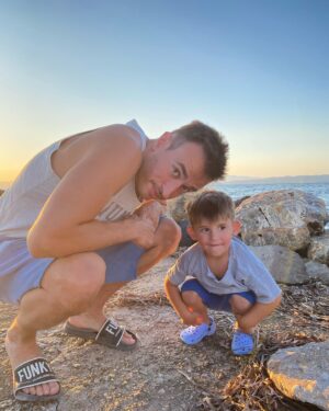 Foteini Atheridou Instagram - Αγάπη είναι ….. ❤️ #love #family #happiness #aigina #myboys