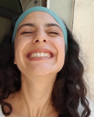 Fotinì Peluso Instagram - Aujourd’hui LA TRESSE sort en salle.

C’est un long voyage en trois continents. 
C’est un long voyage des femmes. 
Des femmes courageuses.
Des femmes qui ont faim de vivre.
Des femmes qui aspirent à la liberté.

Un film de Laetitia Colombani.
Merci à mes formidables compagnes de voyage @kimraver @miamaelzer 

@iamavi_nash @manuela_ventura @_celeste_savino_ @guendalosito 
@kaminsky.sarah 

@marcmissonnier #olivierdelbosc @christinedejekel @nicostavrogin 
@sndfilms
#latresse #thebraid