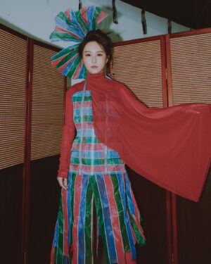Fran Chen Instagram - 你快樂所以我快樂～

@infdark 
@tpe.fashionweek 
#台北時裝週 #INF 
Photo / @linyenchou 
MakeUp / @clairechengmakeup 

Thank you all.💜🤎🤍