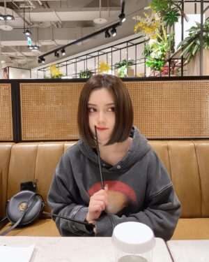 Frances Wu Instagram - 吃什麼好呢🤤