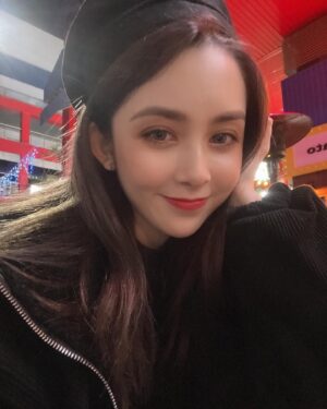 Frances Wu Instagram - 좋은 밤 🥰