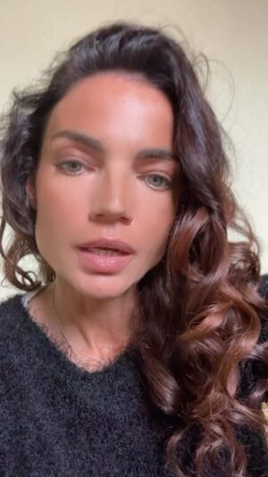Francesca Antoniotti Instagram - Quand tu envoies un texto à ton fils… 
Qui est comme moi? 😭😅❤️