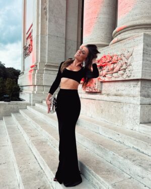 Francesca Valtorta Instagram - Insieme per @anlaids_onlus @anlaids_lazio 💪🏼♥️

Grazie @gianlucademarchi @lorenzodelia 

Abito: gonna top @mahr_store 😍😍😍

#aboutlastnight #anlaids #anlaidslazio #francescavaltorta #together #fight #hiv
