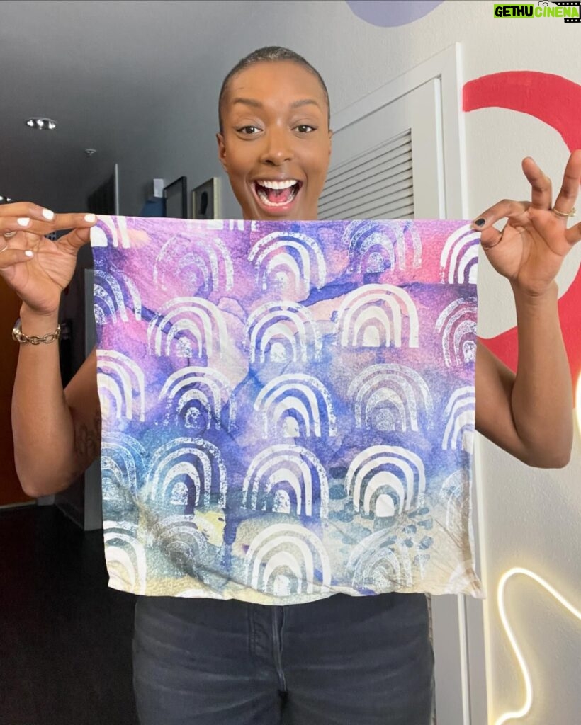 Franchesca Ramsey Instagram - This month marks FOUR years with my man @onlyyflex!! This pup makes me smile every day, I truly couldn’t imagine life without him 🥰😭 And to celebrate our anniversary I designed Flex his very own “flexin’ watercolor bandana!” And now you can purchase one for your pup via my brand new online shop!! Not only does this gorgeous bandana feature my handmade arch print, it can also be folded in multiple ways to display either pink/purple or green/blue!! Hit the link in my bio or visit ➡️ shop.franchesca.net ⬅️to order one for your fur baby!! More merch coming soooon! 🐾💕✨