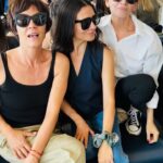 Francisca Gavilán Instagram - Domingo ✈️ a trabajar 🎬 Al sur del Corazón 🫀❤️🍃con amigas y compañeras/os 🫶🏼 @catitaguerra @paola.volpato.martin @marianadigirolamo @pedrocamposdi @mega.tv 🍃❤️