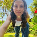 Francisca Gavilán Instagram - Que vengan los pajaritos a tomar agüita 🌺