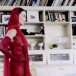 Francisca Gavilán Instagram - Making of Para @premioscaleuche @somoschileactores Nos reímos Anita y Aukaleb! Gracias por el registro. Make Up @anagaubert Vestido Fims Couture, la mayoría de la construcción está hecho a mano de @fims.cl Talentos@s chilen@s ♥️ Música @sigilista_