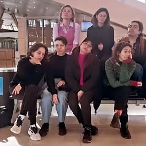 Francisca Imboden Instagram - Amando profundamente a esta gente que sabe jugar 💗💗💗💗💗💗💗 @montseballarin @marielka @javiera_contador @carmenengloriabresky @viviannedietz @kokesantaana #Incondicionales✨ @loscontadores @culturacap