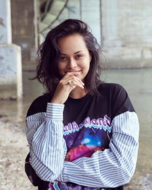 Frankie Adams Instagram - There’s a diverse bunch of kiwi babes kickin ass overseas and @fashionquarterly did a little thing to celebrate us. You guys are de bombbb x