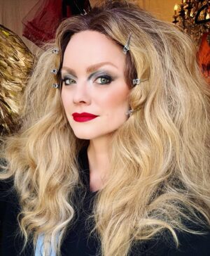 Franziska Knuppe Instagram - Show for @lena_erziak ♥️💋✨

#pariscoutureweek #fashionweekparis 
@bwmcommunications
Hair by @alex.von.trentini