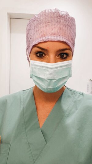 Franziska Böhler Instagram - …. wake up again…
✨
#wakeupagain
#gesundheit #intensiv #physicianassistant #symptome#mfa #facharzt #gesund #arzt#sport #motivation #health #krankenhaus #care #reha #klinik #intensivstation #pflege #Krankenpflege #nurse #anästhesie #medizin #gesundheitssystem #healthforfuture #erzieherin #physiotherapie #pflegenotstand #medikamente #op #mfa