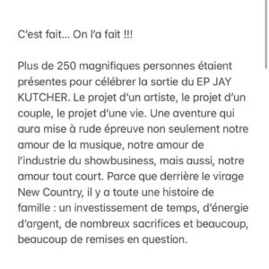 Frédérique Dufort Instagram - Petit mot plein d’amour pour vous, pour nous, pour tout ! 🩵 

Merci !