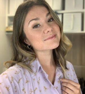 Frédérique Dufort Instagram - Ma chronique bouquineries de ce matin est disponible sur le site de Salut Bonjour ! Des lectures estivales   de beaux cadeaux pour la fin des classes ! 

Toujours un bonheur de retrouver la merveilleuse Eve-Marie Lortie , femme si brillante et inspirante 💛 (et elle se dirige bientôt vers l’animation de @salutbonjourofficiel en semaine et pour tout l’été 👏🏼)

➡️ https://www.salutbonjour.ca/2023/06/09/les-suggestions-de-lecture-du-11-juin-2023