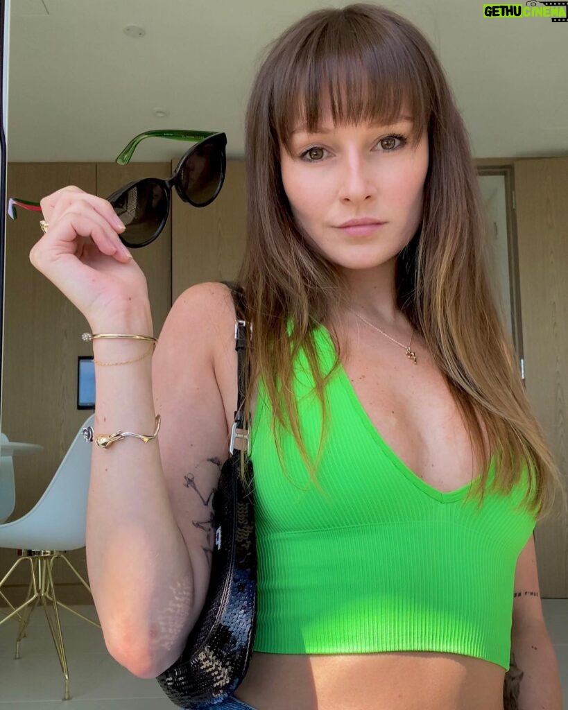 Freya Nightingale Instagram - Green is my favourite colour. This top is a yes.