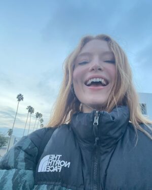 Freya Ridings Instagram - Our first 10 days in L.A ☀️🇺🇸

1. Walking home through Santa Monica at sunset after an amazing day in the studio 🌴

2. Working with the incredible @ricknowels just sat at the piano like the good old days 🎶 

3. Resonated with this song4u license Plate 🚙 

4. Sunshine and palm tree's... surreal in January ☀️

5. Matcha and vanilla almond milk in the car (thanks for all the great recommendations) I'm a green tea girl always 🍵 

6. Happy Bunny 🐰 

7. @goopkitchen Chinese chicken salad 🥗 10/10 

8. Shades 😎 and 50 Spf

9. Amazing late night street tacos 🌮 @aztecatacos 

10. Found my beloved @teapigs 🫖 in L.A (Guess i didn't have to pack one whole suitcase of Mao Feng green tea just i case they didn't have them here!!)