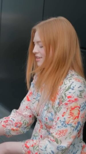 Freya Ridings Instagram - Another one of my favourites, Taylor Swift’s “ME!” is always a joy to sing! 🥰 Which Taylor track would you like me to cover next? 💫🎤