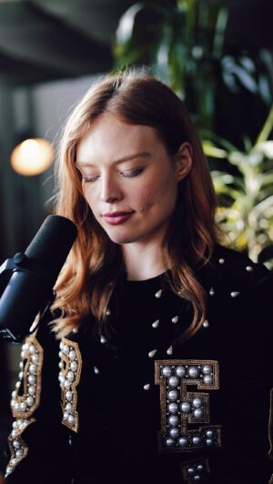 Freya Ridings Instagram - In celebration of #InternationalWomensDay, and all of the incredibly talented and wonderful women all around the world, I wanted to share my recent cover of @billieeilish’s beautiful What Was I Made For 🥹❤️ I think this song, and the @barbie movie itself, so perfectly encapsulates how difficult it is to be a women in today’s society, the unrealistic expectations put upon us and the struggles we face every day. In saying that, I really love being a women, and have never felt more empowered, independent and motivated 💫 Happy International Womens Day 🥰 The full performance will be on my YouTube at 6pm tomorrow! 

Credits: 
Videographer / Editor 🎥: @andrewrose 
Styling: @maisonpriveepr_la 
Studio: @olympic.la
