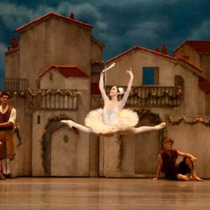 Fumi Kaneko Instagram - #happyworldballetday 🌏🩷🩰🥰
📸 @dancersdiary 
Another Don Quixote on 3rd November @royaloperahouse 💕