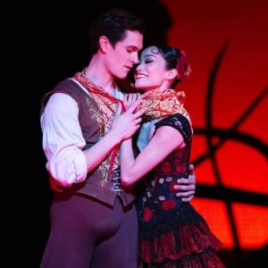 Fumi Kaneko Instagram - Fun moments captured in Don Quixote @royaloperahouse by @foteiniphoto from Saturday performance 🌹
Thank you so much for really heartwarming support in the audience last night🙏❤️ and I had so much amazing energy from this incredible company, every dancers on stage🔥 and as always, truly joyous to dance with @williambracewell 💕
#ballet #thankyou #grateful #joy #dance