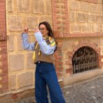 Funda Güray Instagram - Bu bayram metre kareye bin insan düşüyor 🌚 İstanbul kalabalık diye Mudanya ya kaçtık ama trafiğin hiç bir farkı kalmamışşş trafikten kaçış yok neyse bunu görmezden gelip güzel anlardan bir dump bıraktım size 🍭 (çanta & pantolon üzerime yapıştı kgkgkf) #oodt #photooftheday