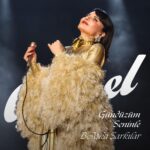 Göksel Instagram - Pazar akşamlarınızın assolisti B’Aşka Şarkılar serimizin son şarkısı ile karşınızda!💃🏻 “Aşkını bir sır gibi senelerdir sakladım” Bu şarkıyı ortaokul sıralarında, boş derslerde, sınıfımızın assolisti iken söylerdim ☺️ Videonun tamamını Youtube kanalımdan izleyebilir ve B’Aşka Şarkılar albümümüzü artık tüm dijital platformlardan dinleyebilirsiniz.🌹