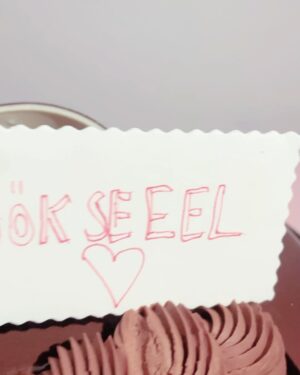 Göksel Instagram - 52. yaşıma yakışır sahnede deli bir akşamdı. 💓 🥳🎈Teşekkürler Kocaeli. 🤍

@hayalkahvesi.kocaeli