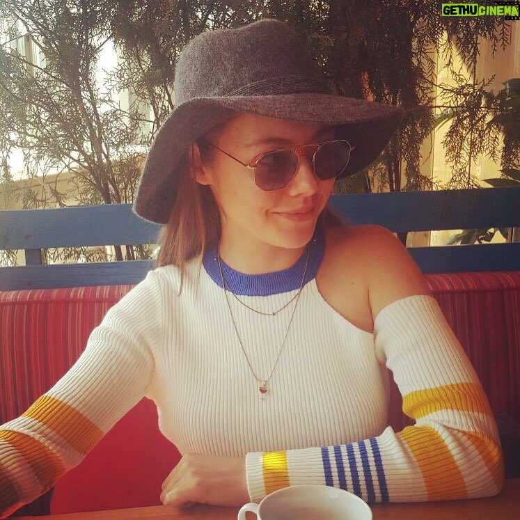 Gözde Kaya Instagram - Pınar'ın gözünden.. :) 📷👩🏼‍🌾
