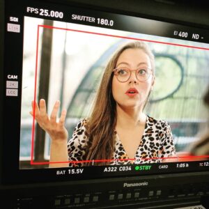 Gözde Kaya Instagram - Tv reaction😁