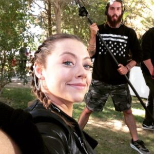 Gözde Kaya Instagram - Back to the past 🎲🎯 #timetraveller #seseidon #set #bizimekip