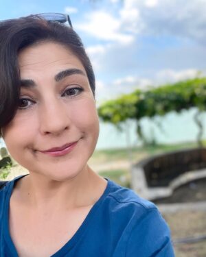 Gülçin Hatıhan Instagram - Mutluysam demek 🌞🐟🌹
27.5.2022