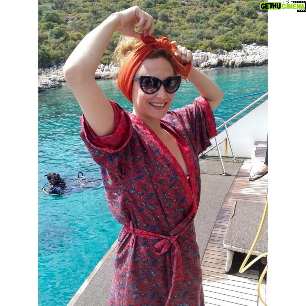 Gülçin Santırcıoğlu Instagram - Mutluyum mutlusun mutlu.. ⛵️ #tbt 📸 @utkubsyzc
