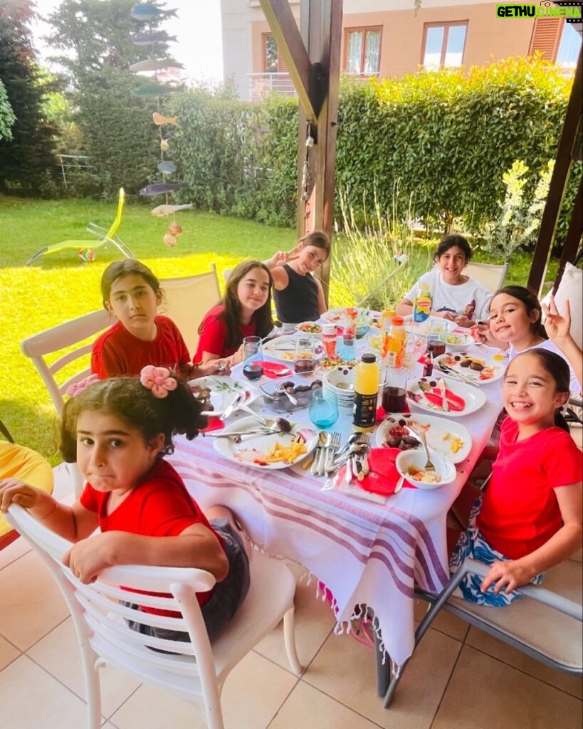 Gülden Avşaroğlu Instagram - Kiraz ın altın günü 🌟🌟🌟