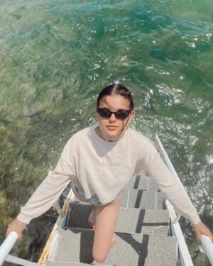 Gülderen Güler Instagram - 🌊🌴and me😬