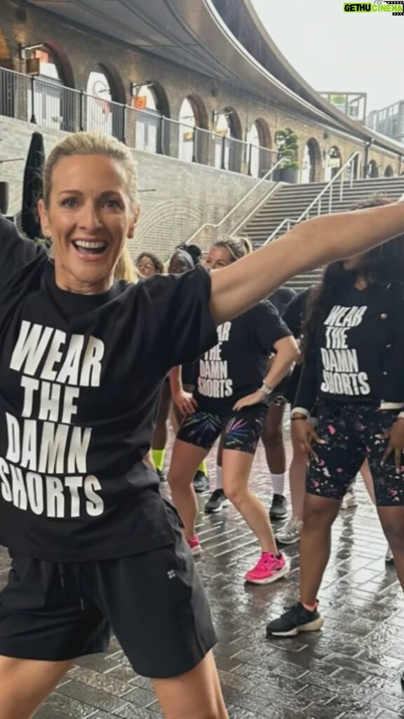 Gabby Logan Instagram - Loved starting the weekend with the mega women of Sweaty Betty’s WEAR THE DAMN SHORTS campaign. @sweatybetty #weartheshorts