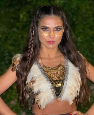Gabriela Santana Instagram - Que comece a partilha de várias versões da Gabriela 
Assim foi uma das noites de carnaval 🪶