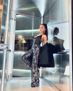 Gabriela Santana Instagram - Olá 2024 🖤