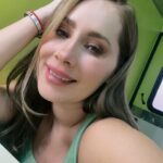 Gabriela Carrillo Instagram - Que calor!!! 😀