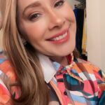Gabriela Carrillo Instagram - Aquí Cassandra en el camerino esperando!!!!