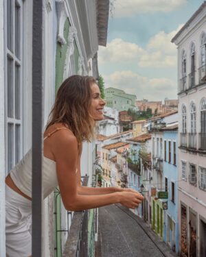 Gabriela Dias Instagram - Sharing a bit of the Pelourinho’s history makes me happy! Pelourinho is one of the main tourist attractions in the city of Salvador, Bahia, Brazil. It is a historically and culturally rich neighborhood known for its cobblestone streets and colorful mansions.

Pelourinho has significant historical importance as it was the center of political, religious, and cultural life in Salvador during the 17th and 18th centuries. In the past, this location was used to punish slaves and criminals, making the pelourinho a symbol of oppression.

Currently, Pelourinho has undergone a revitalization process and has become a vibrant area with craft shops, restaurants, bars, and music venues. The region also hosts various cultural manifestations such as capoeira performances, folk dances, and live music.

Moreover, Pelourinho is famous for its candomblé terreiros, which are sacred places for the practice of Afro-Brazilian religion. These terreiros are open to visitors interested in learning more about candomblé culture and traditions.

If you are planning to visit Salvador, Pelourinho is definitely a place worth exploring. It is a unique experience to get to know the history, culture, and diversity of the city. Even if you only spend a few hours here, I’m sure you will enjoy it. Brian and I are really enjoying our adventure of coming from Maraú to Salvador by boat! 📷 @yurimatosart @pousadabahiapelo