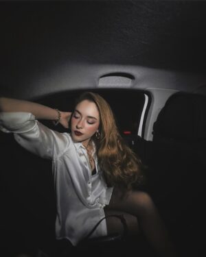 Gabriella Di Grecco Instagram - Dump semiótico de Abril 🖤