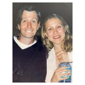 Gabriella Pession Instagram - Che gioia rovistare nei cassetti e trovare una foto mia e di @garyoldmansite nel lontano 2000 sul set di “Jesus” 
Salomè e Ponzio Pilato 🔥
.
.
#ricordi 
#labibbia 
#jesus 
@luxvide 
#memories 
#ilovemyjob 
#garyoldman