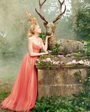 Gabriella Wilde Instagram - Happy solstice ✨🌸☀️🧚🏻
📸 @richardphibbs