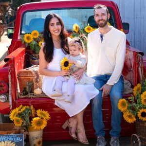 Gabrielle Ruiz Instagram - Happy Thanksgiving 🌻! Love, The Pisanchyn’s ♥️ 
Photography from the one and only @valeriesviewsphoto