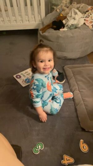 Gabrielle Ruiz Instagram - Her womp womp face at the end 😭 mom tribe come thru with tips. 👢 #stayathomemom #sprainedankle #toddlertips