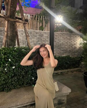 Gaby Warouw Instagram - New username mandatory post
